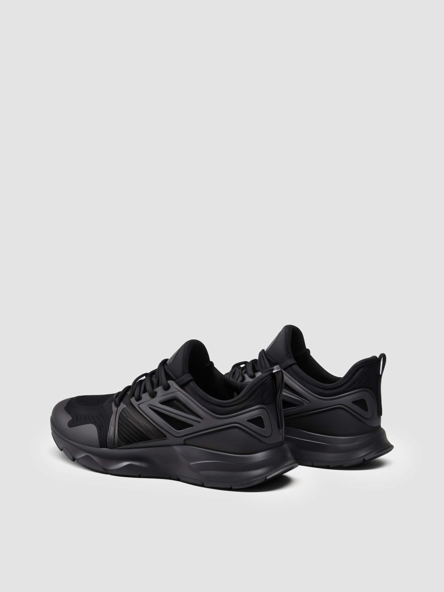 Pro Training Sneakers