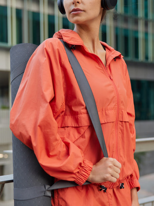 Women's Jackets & Vests