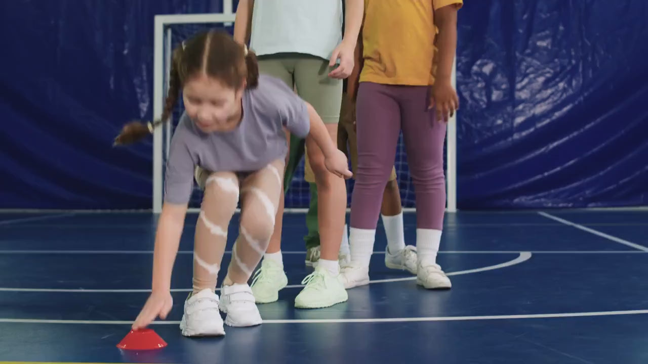 Video Kids playing laden